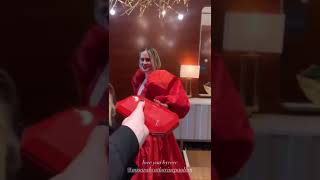 Sarah Paulson and Leslie Grossman heading to the annual 73rd Primetime Emmy Awards 2021