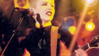 Yeat&#39;s Grave The Cranberries En Vivo Virginia USA 1994 Subtitulada Al Español