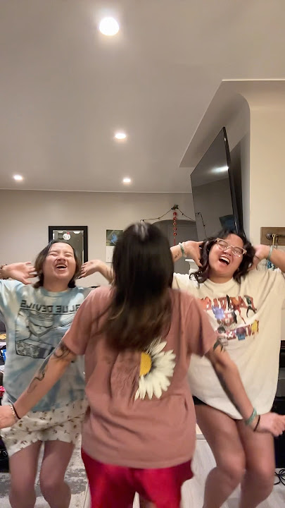Ah ah ahhh yeahhh~ #tiktok #triplets #barbie #barbiegirl #trend #shorts