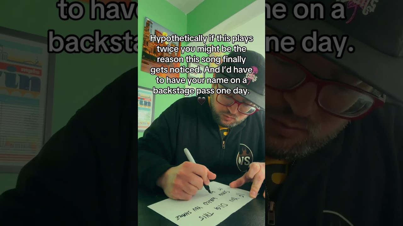 The song is called ‘figure it out’ and I hope it will make my dreams true. #alternative #poppunk