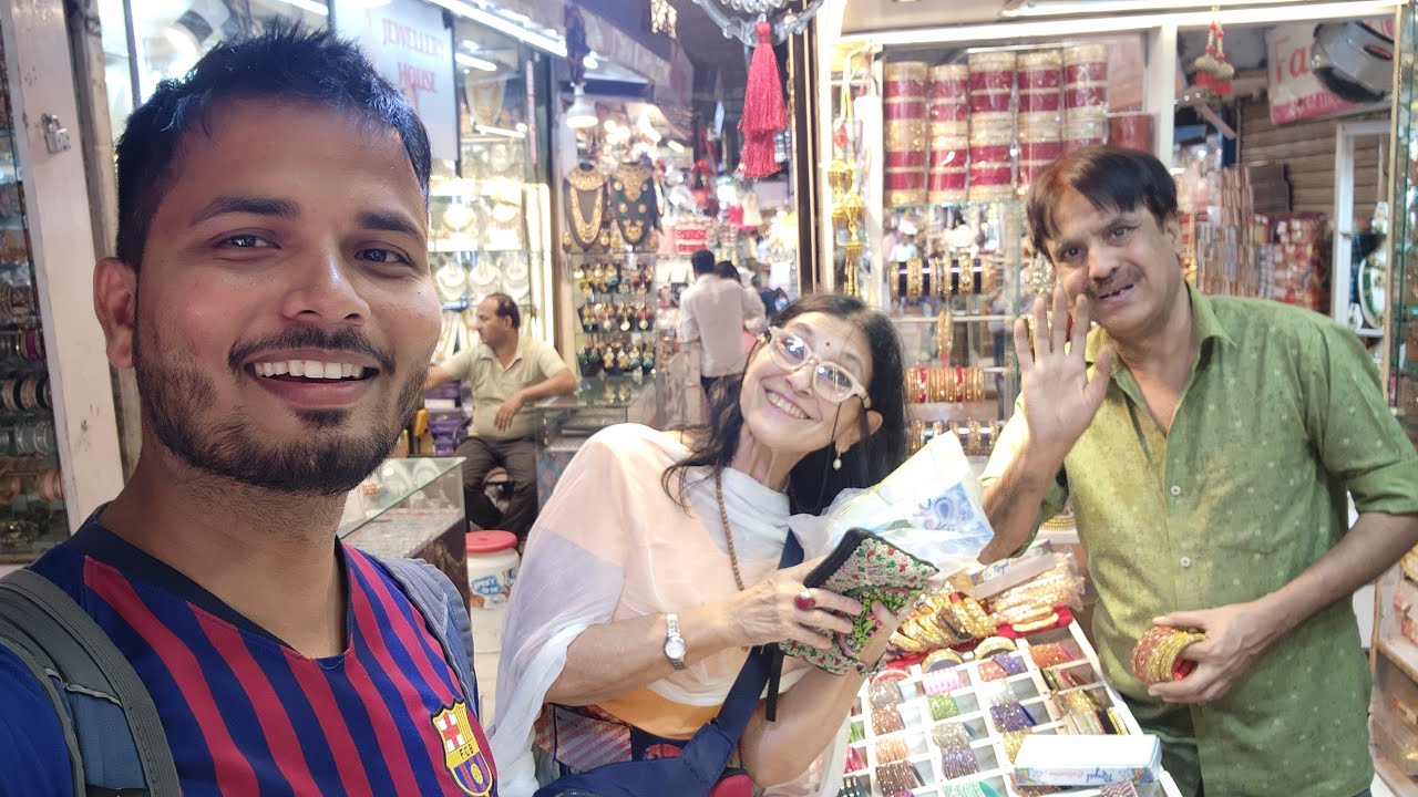 conversation in Spanish with turist