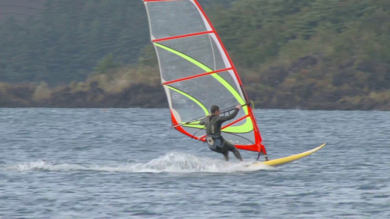 ウインドサーフィンIN本栖湖 2016,10,16 WINDSURFING IN MOTOSU LAKE 2016,10,16 YouTube