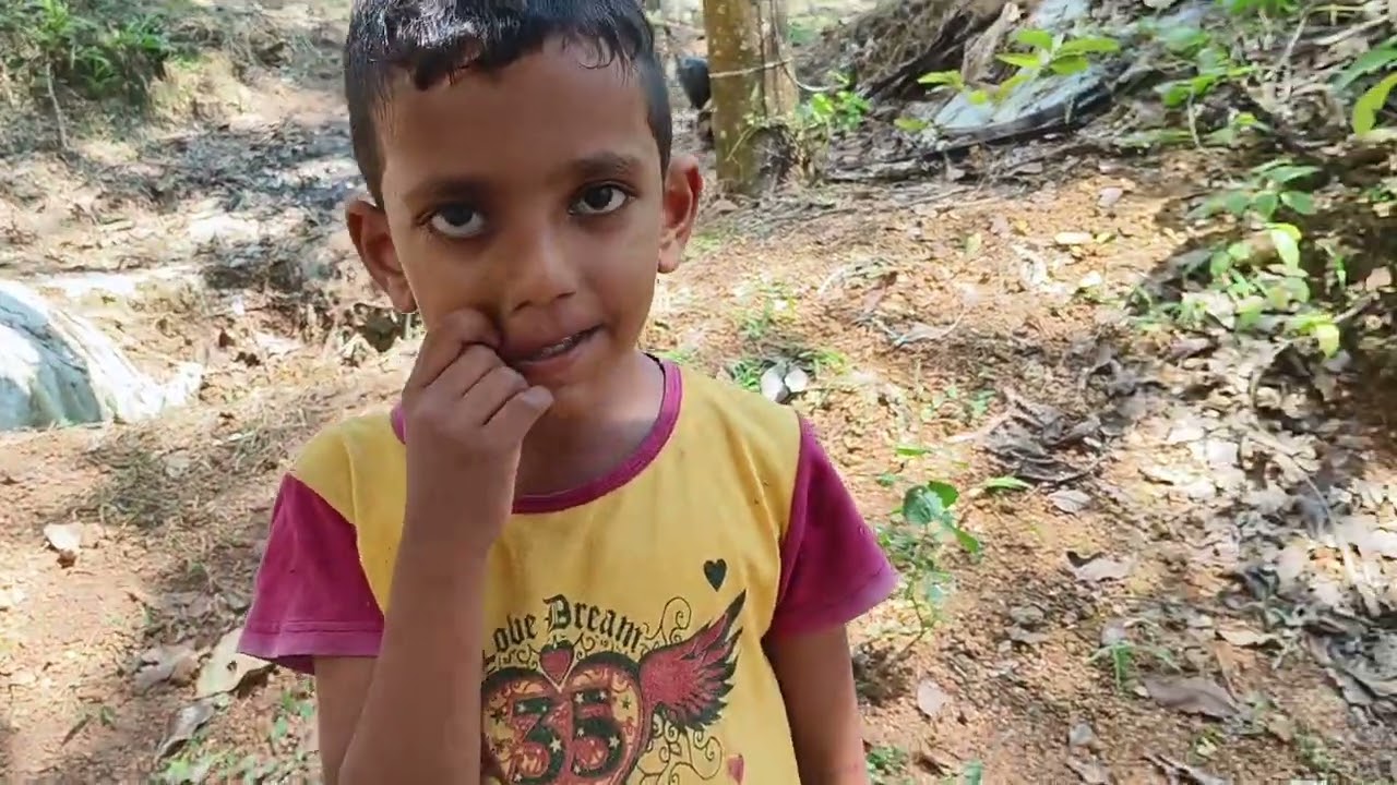 മക്കളെ പോറ്റാൻ ഇറങ്ങിയതാ..... 😭🫂