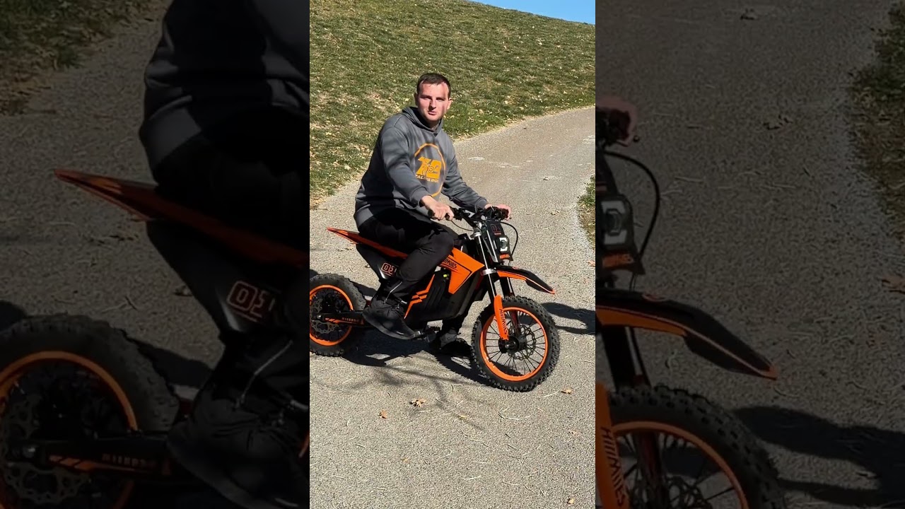 Динамик на мотоцикле + стуки = Самый громкий питбайк Emoto в округе 