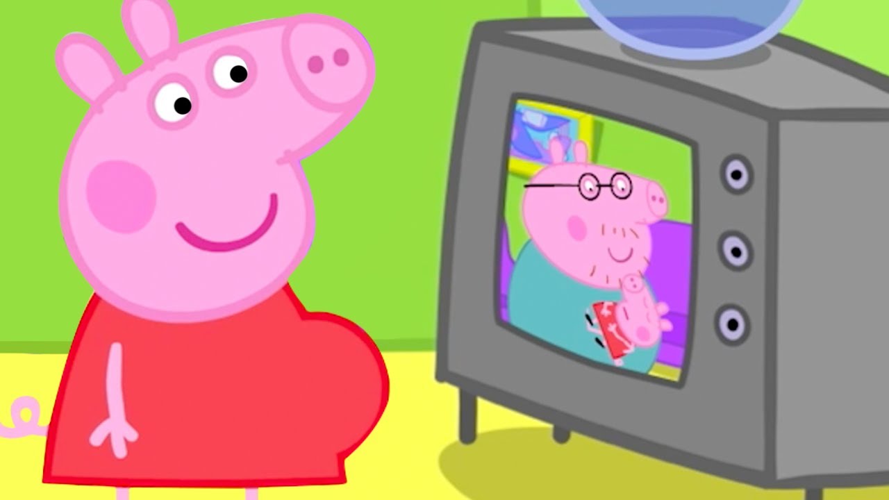 Baby Peppa is on TV! 🍼 Peppa Pig Tales 