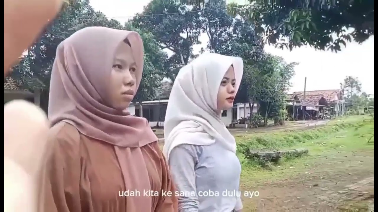 NEGOSIASI BAJU B. INDO