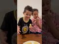 اول مره يجربون قصب السكر تجارب اول مره يجربون قصب السكر تجارب