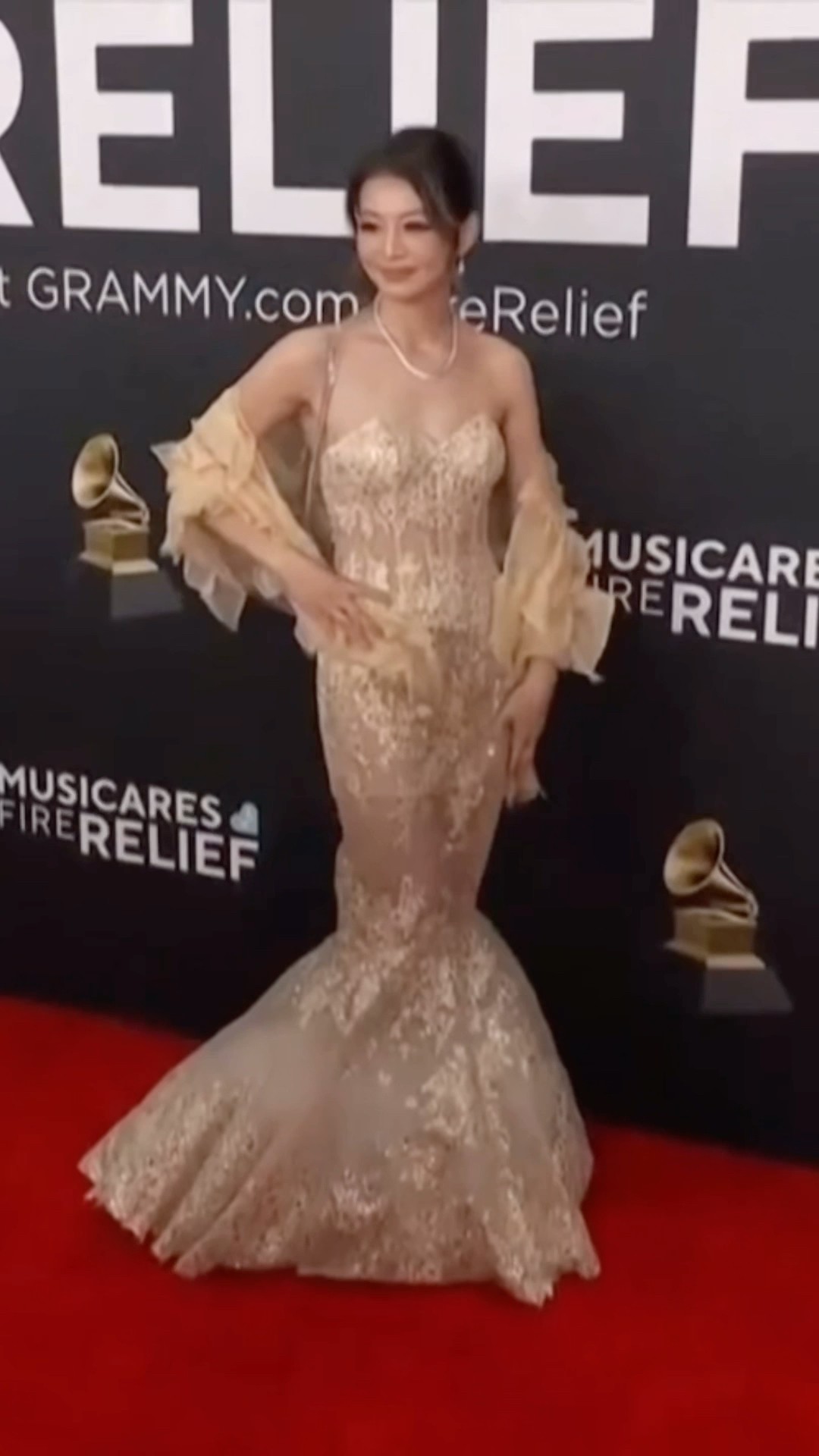 Walking the GRAMMYs red carpet!! #grammys #redcarpet