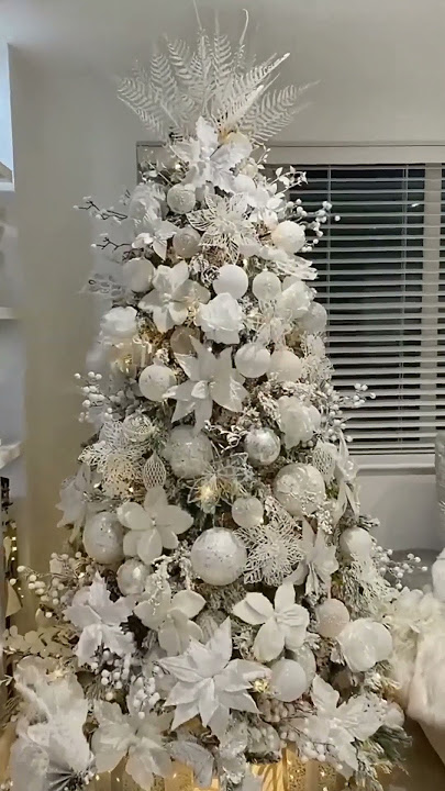 Christmas Tree Picks and Sprays by Masons Home Decor