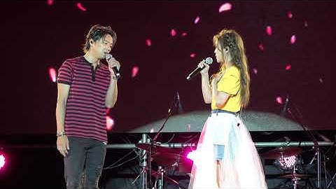 卓文萱Genie+小鬼黃鴻升 2020年8月22日桃園大溪橋頭停車場相約溪畔鳳凰於飛七夕音樂晚會-愛的主旋律 - 天天要聞
