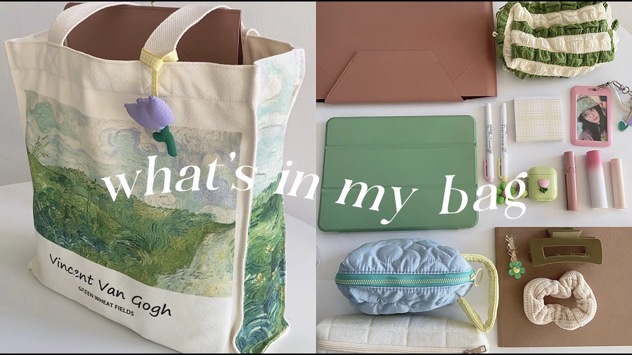 Whats in your tote bag? 👜 #whatsinmybag #whatsinmytotebag