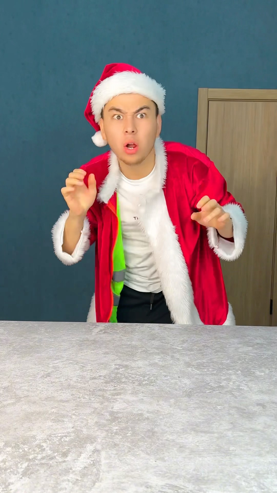 Santa Claus's Weekday