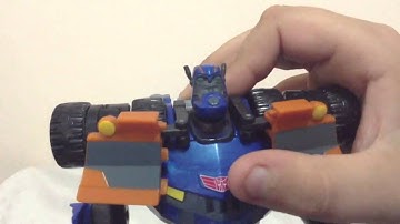 Traxitron reviews animated deluxe class sentinel prime