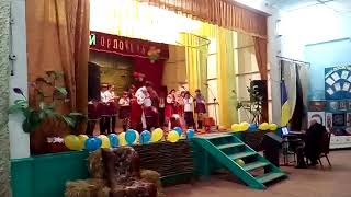 Украинские фанаты танцуют под музыку IONEL ISTRATI - Быть с тобой