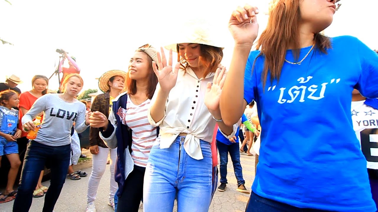 รถแห่  ซาวา  แห่บ้านลาด   ต.โคกขมิ้น  อ.วังสะพุง   จ.เลย