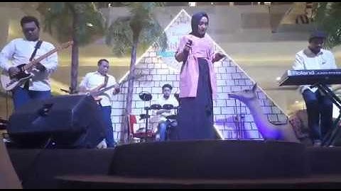 Fatin Shidqia " DARI MATA by JAZ  " Sabtu 17 Juni 2017 (Midnight Shopping Pejaten Village )