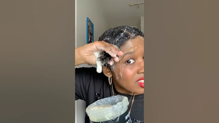 IT’S HAIR GEL…NOT GORILLA GLUE! 🦍👏🏾👏🏾