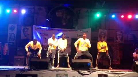 NEW AFRIKA SHRINE KARNIVAL 6: MATTHEW STEP 2 DANCERS