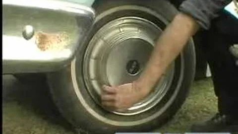 How to Prevent Vintage Auto Theft : Remove Air Fro...