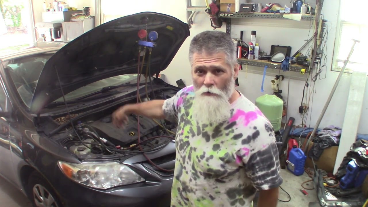 Toyota Corolla B1479 2013 года выпуска — датчик расхода воздуха — 1,8 л