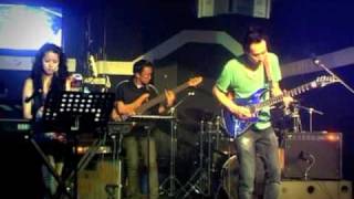 Simon Yong Band - That Friday The X]I[ Show (2010)