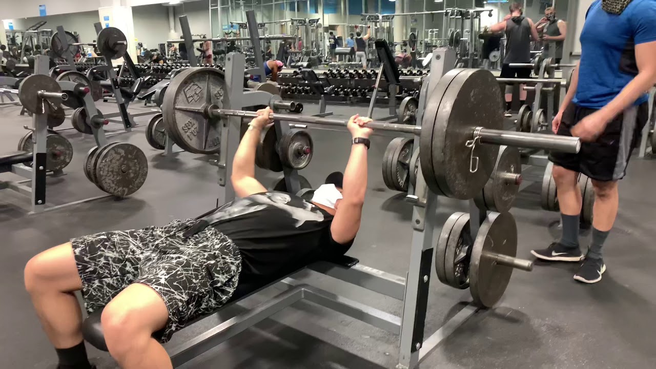 Finally Hitting 225 Bench Press YouTube