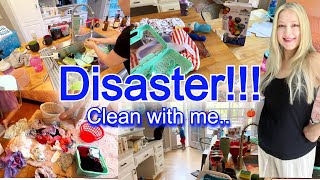 DISASTER CLEAN WITH ME/  cleaning videos // cleaning motivation!!