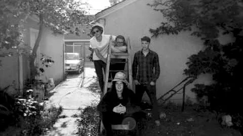 The Johnny Lemons- Hail to the Queen