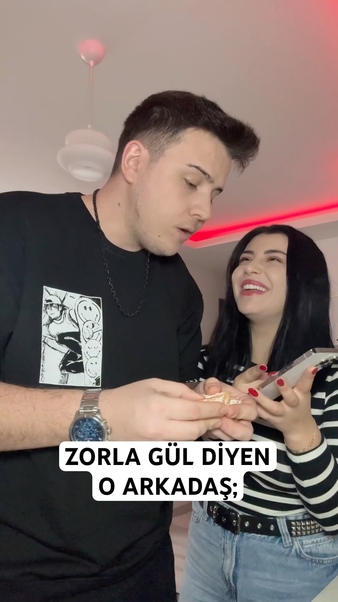 Semih Varol | ZORLA GÜLDÜREN O ARKADAŞ? | #semihvarol #shorts