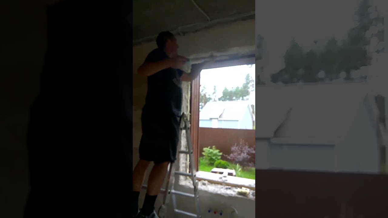 шотик про оконный проём