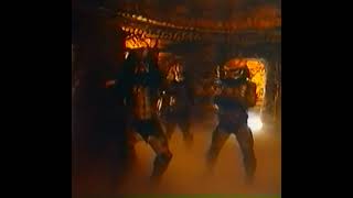 Predator 2 Predators Dancing To Jingle Bell Rock