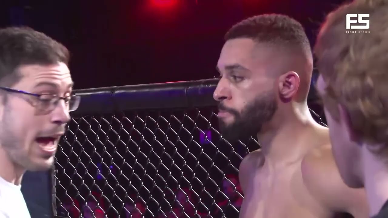 Rhys Obasi vs Maciek Bielach (Fight Video)