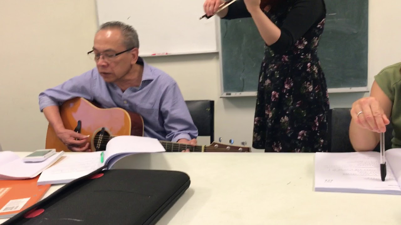 Learn Chinese through fun and games! Chinese classes also need to be entertaining to be effective.