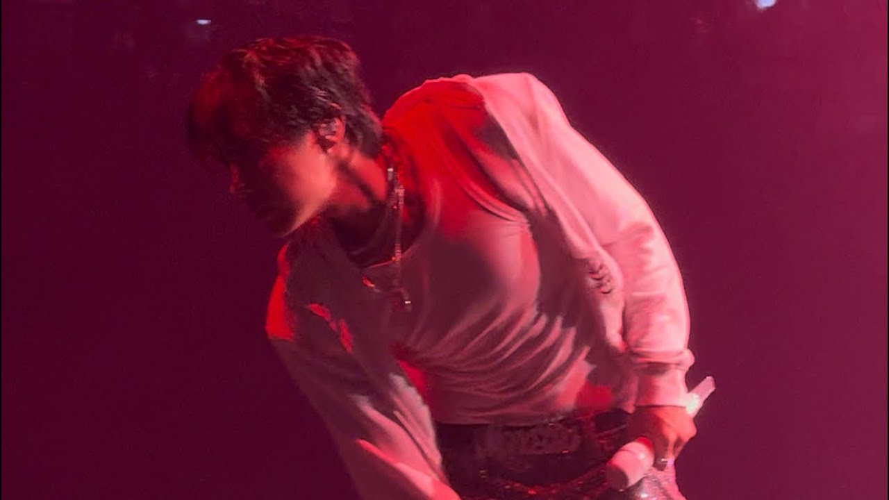Fancam 250317 Mic Drop + Baepsae 뱁새 J-hope Hope on the Stage BTS Rosemont Chicago Live Concert 방탄소년단