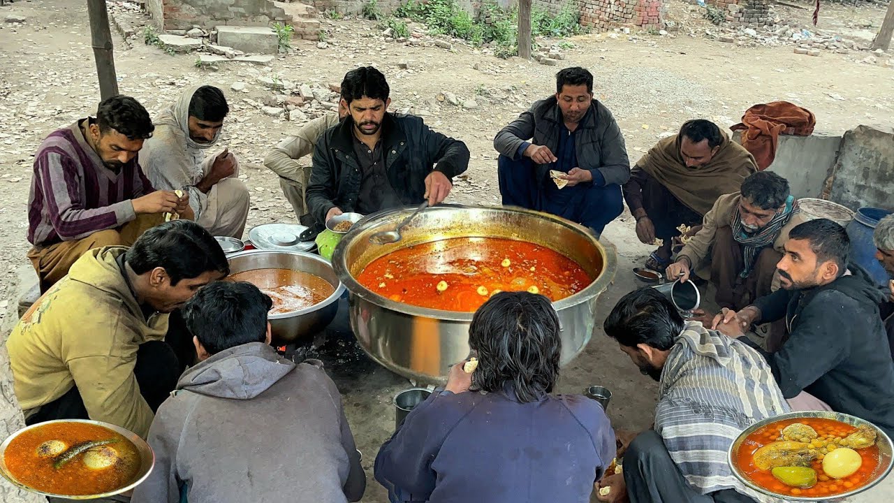 ONLY RS 70/- SPECIAL WINTER DESI BREAKFAST WITH DESI VIBES ON ROAD SIDE |LOLA MURGH CHANAY BREAKFAST