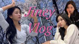 Jiney Vlog | 이별 하자마자 최애를 소개 받을 뻔한 썰 풉니다🫠 덕질하고 술마시고, 증명사진 찍고 술마시고, 인모드 받고 술마시는 그런 브이로그🍺