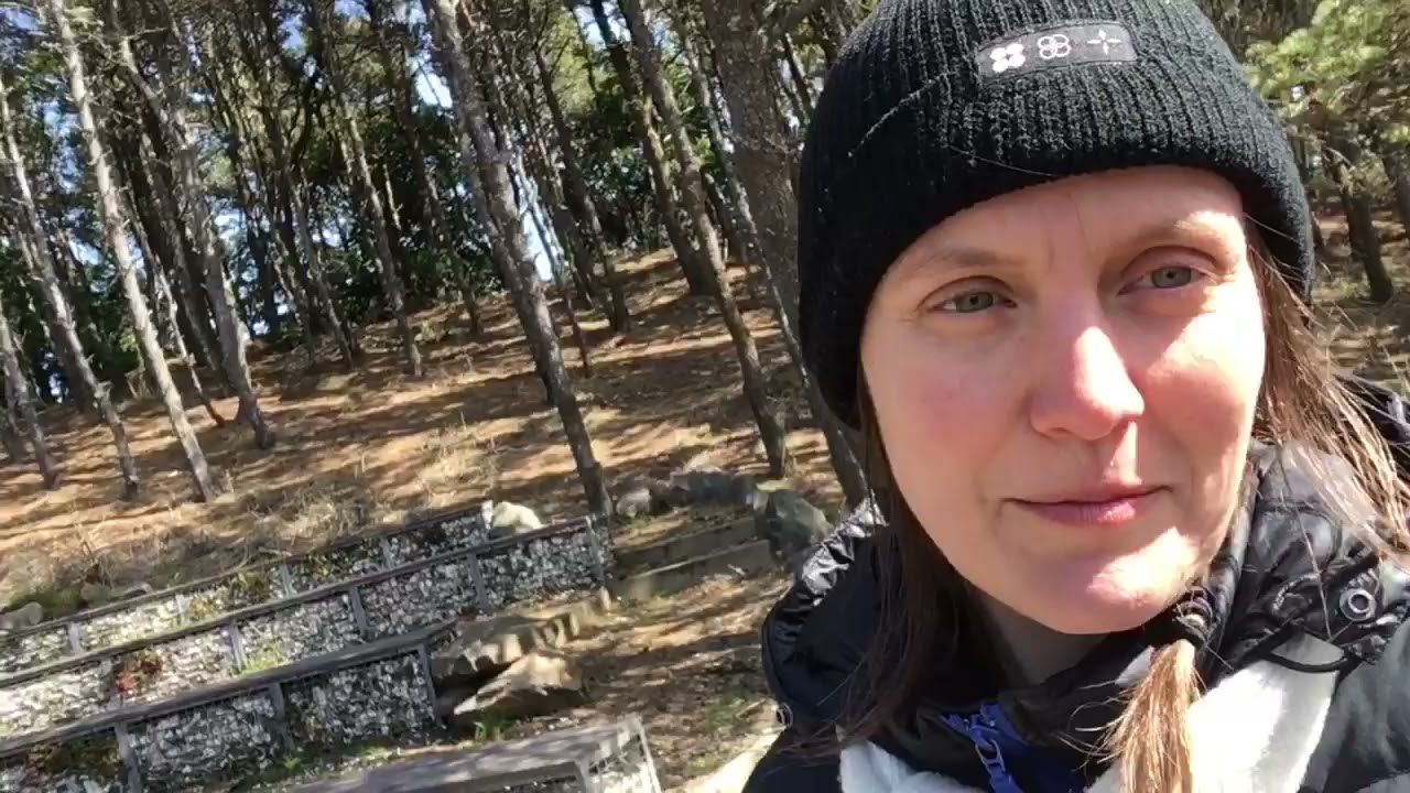 Glam Garage Theme Song A Capella in South Beach, Oregon