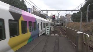特急あずさ８号　Ｅ２５７系１１両編成　東京行き　四ツ谷駅通過