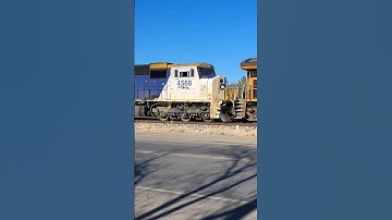 UP ILBHO with Great Crew and CSX #4568 Operation lifesaver unit as Mid-DPU #shorts #train #viral