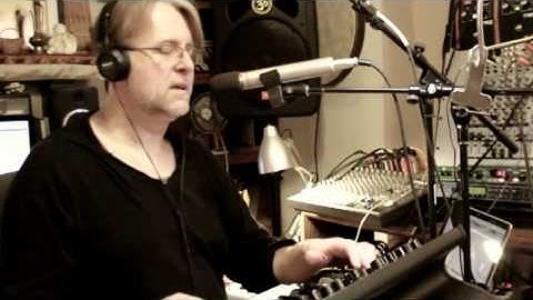 TC Helicon Voiceworks + Eventide H9 + Line 6 Echo Pro