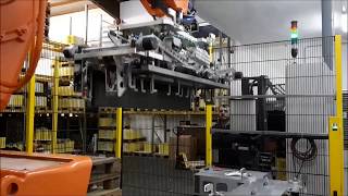 Roboter - Palettieranlage Greiferkopf - Wechsel