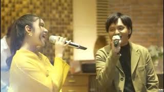 Download lagu Arsy Widianto, Tiara Andini - Cerita Cinta (ArTi Showcase 1.0)