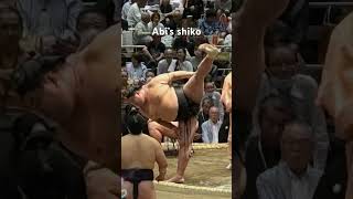 Abi’s shiko is somehow even better in person than it is on tv. So beautiful! Aki basho 2024.