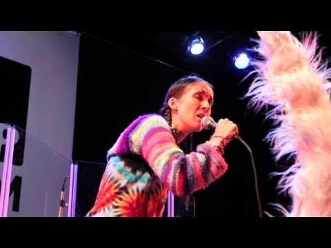 Aterciopelados - Rompe Cabezas (Live on KEXP)
