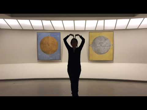 Hilma af Klint - Eurythmie Flashmob Guggenheim Museum, NYC, 10 Apr 2019 (deutsche Version)