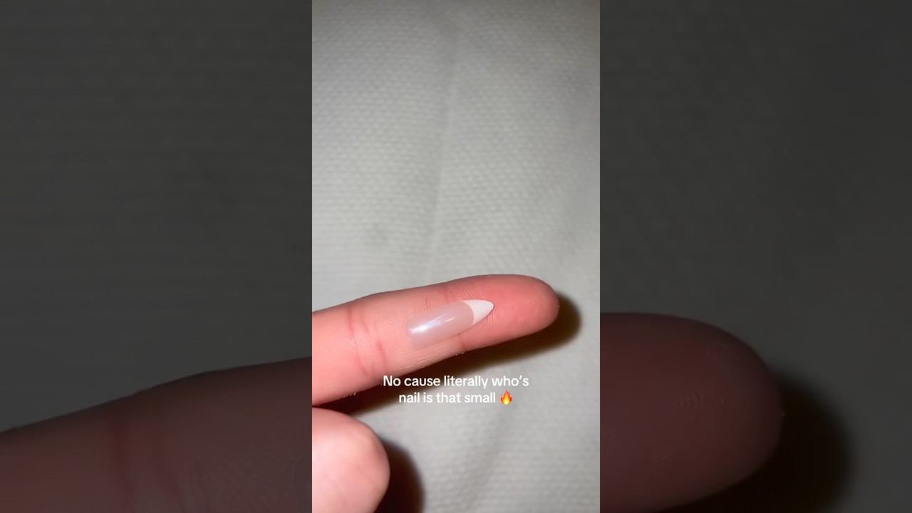 Literally who’s nail is that small? 😍💅  