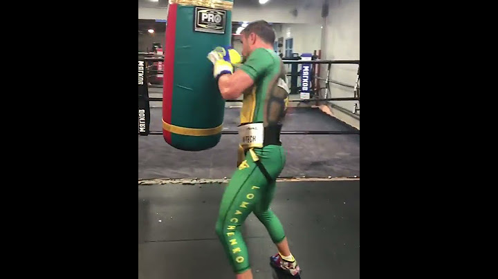 Lomachenko working the bag as a ninja turtle!