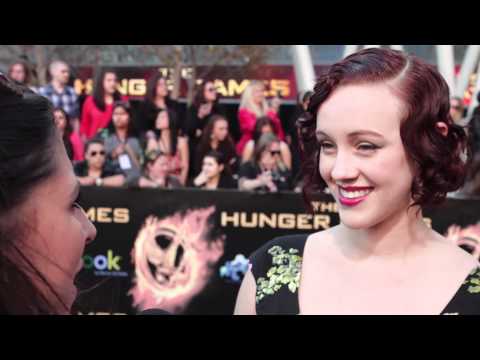 Brooke Bundy (Octavia) - The Hunger Games Premiere Interview - YouTube