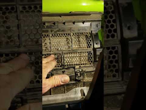 Jeep wrangler JK blend door actuator replacement. Part 5 - YouTube