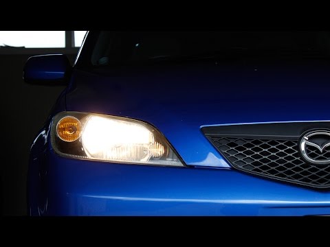 Simple how-to: Change headlight bulbs, Mazda 2 [Demio]